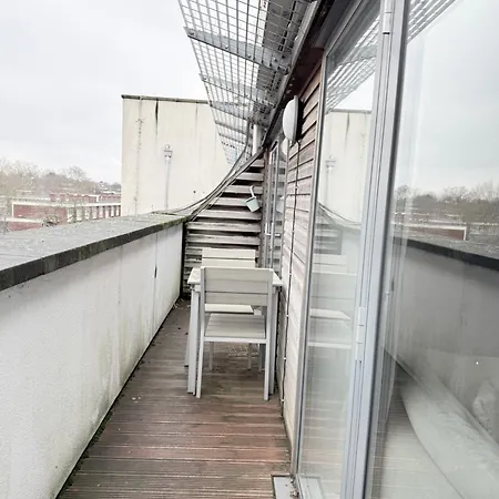 Spacious 2 Bedroom Flat, Near Kings Cross, Location Apartment *