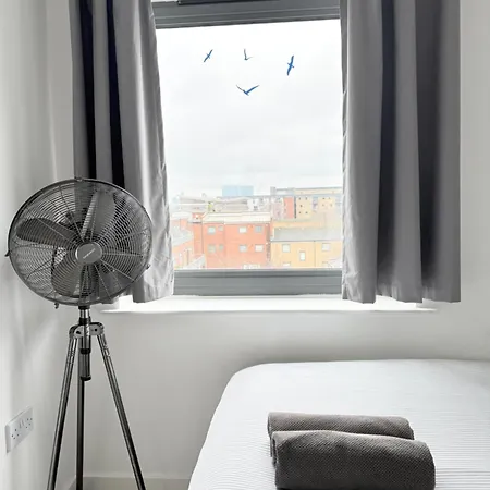 Spacious 2 Bedroom Flat, Near Kings Cross, Location London