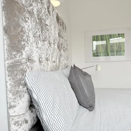 Spacious 2 Bedroom Flat, Near Kings Cross, Location London