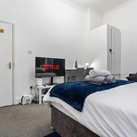 Apartment Charm One-bed London