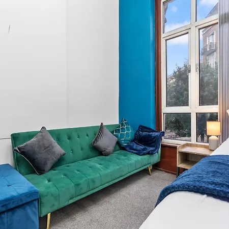 Charm One-bed Apartment *