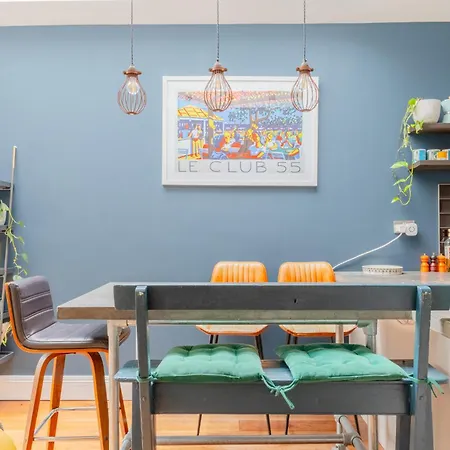Period-chic 2bd Flat With Private Patio London