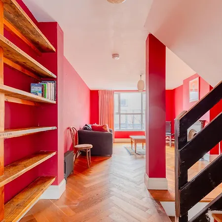 Vibrant 3bd Townhouse Heart Of Shoreditch Holiday home *