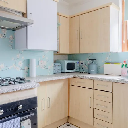 Spacious And Inviting 4bd Haggerston * London