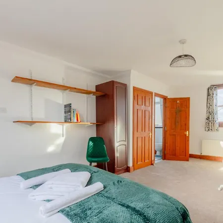 Apartment Spacious And Inviting 4bd Haggerston