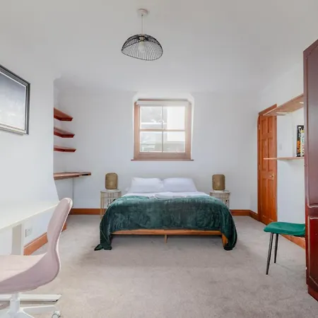 Apartment Spacious And Inviting 4bd Haggerston *