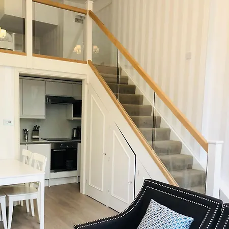 Apartment Luxury Mezzanine In Kensington / Earls Court Garden Square
