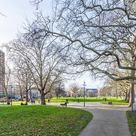 Shepherds Haven Luxury 4 Bed Flat With Self Check In Apartment *