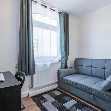 Shepherds Haven Luxury 4 Bed Flat With Self Check In