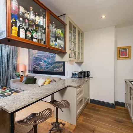 Unique Luxury 3br In The Heart Of London, Moments Away From The Vibrant Brick Lane, Shoreditch And Liverpool Street