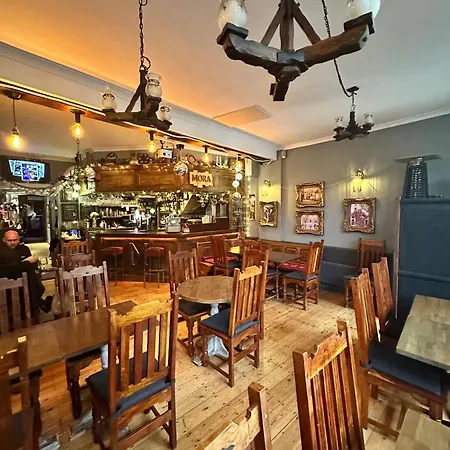 Bright Double With Large Patio Space Raynes Park