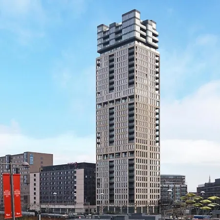 アパート Station 1 Minute, Gym , Smart Tv , 1 Min To Westfield Centre ロンドン