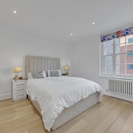 Deluxe 1-bedroom Apartment London