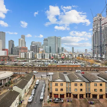 2-bedroom Short Term & Flexible Renting Canary Wharf Apartment *