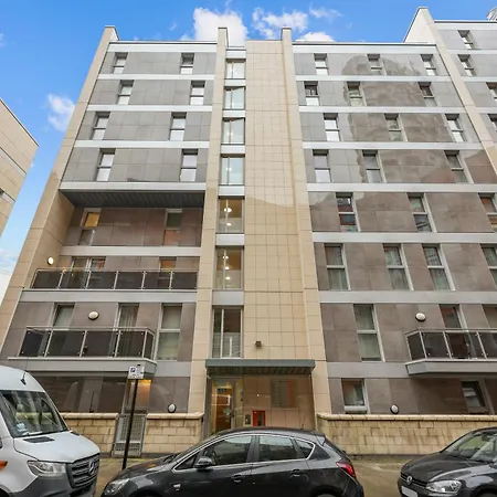 Apartment 2-bedroom Short Term & Flexible Renting Canary Wharf