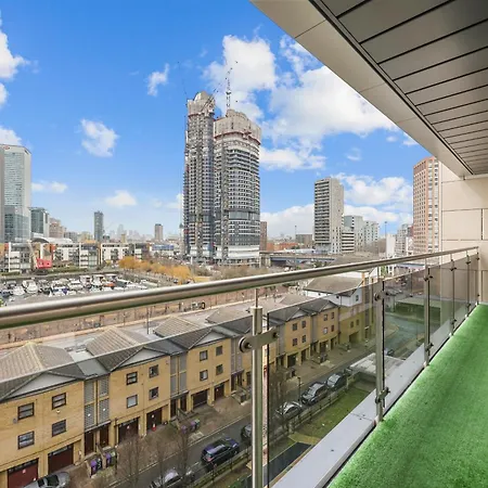 Apartment 2-bedroom Short Term & Flexible Renting Canary Wharf London