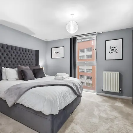 2-bedroom Short Term & Flexible Renting Canary Wharf *