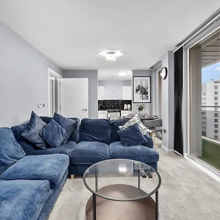 Apartment 2-bedroom Short Term & Flexible Renting Canary Wharf *
