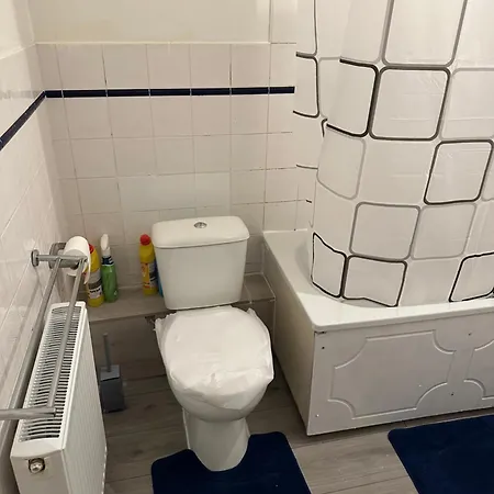 Great 2 Bed Apartment *
