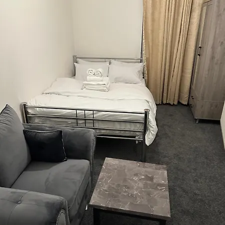 Great 2 Bed Apartment *