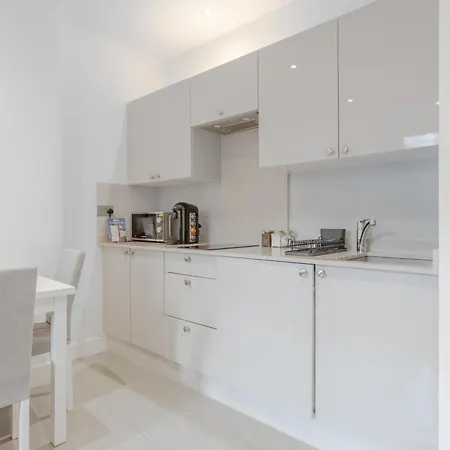 Apartment Westbourne Terrace London