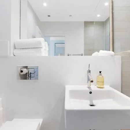 Appartement Gillespie Road By Morethanstays Londres