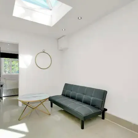 Apartment One Bed Near Heathrow