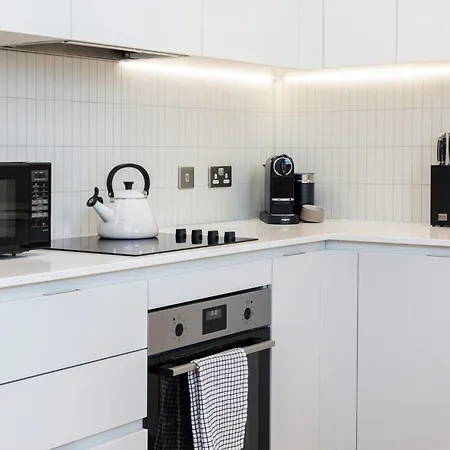 Lägenhet Gorgeous 1br With Balcony, 2min Tottenham Hale Tube London