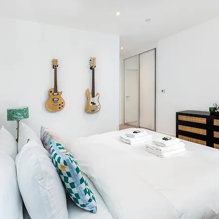 Lägenhet Gorgeous 1br With Balcony, 2min Tottenham Hale Tube London