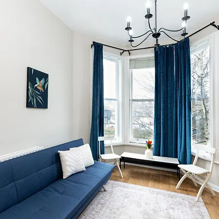 Exquisite 1br, 5min Kensington Olympia Tube Apartment