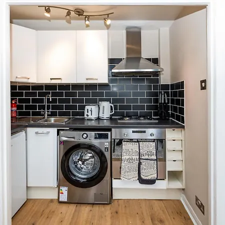 Apartment Exquisite 1br, 5min Kensington Olympia Tube