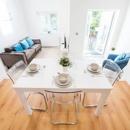 Space - - 2 Bed - 2 Bath - Balcony - Parking Space Apartment