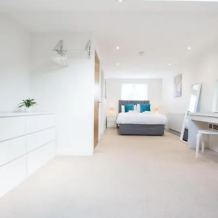 Space - - 2 Bed - 2 Bath - Balcony - Parking Space Apartment