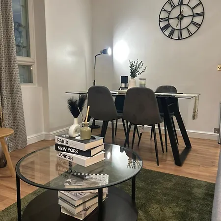 Apartment Cosy Paddington 2 Bedroom Prime Location *