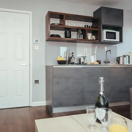 Luxury On Rupert Street