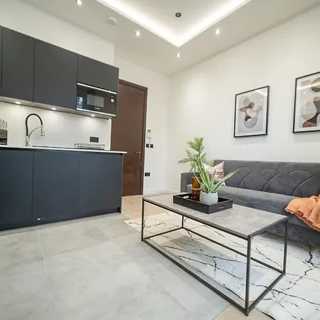 2-bed Flat Near Zoo, Ideal For Families *