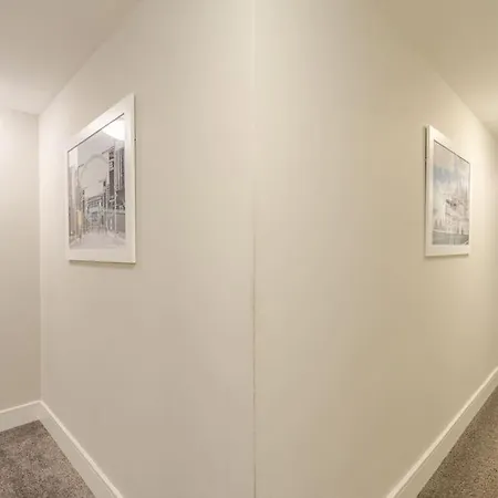 Luxury London Perivale