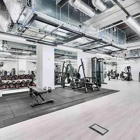 Luxury London * Perivale