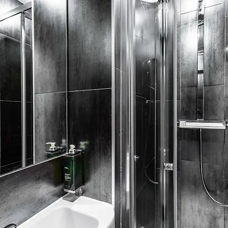 The W14 Kensington Hotel 4*