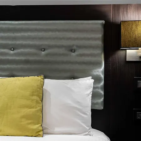 The W14 Kensington Hotel 4*