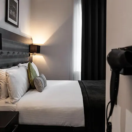 The W14 Kensington 4*