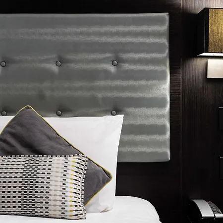 The W14 Kensington Hotel 4*