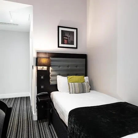 The W14 Kensington Hotel 4*