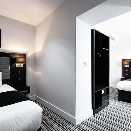 The W14 Kensington Hotel 4*