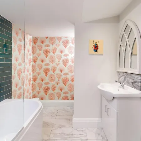 Lux Mews House Portobello 4 Bed Holiday home *