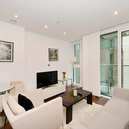 Tower Bridge - Balcony - Ac - Heated Floor - Fast Wifi - Luxurylondonstays Apartment London