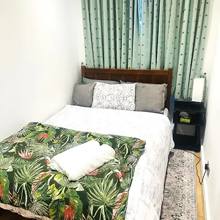 Charming Comfy By Kensington *