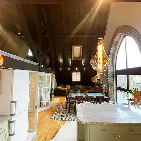 Unique Crystal Palace Park Church Conversion Apartment *