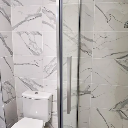 Apartment Spacious 2 Bed With Patio In Camden Wr201