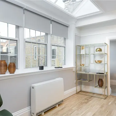 Urban Chic - Dorset Street Apartment *
